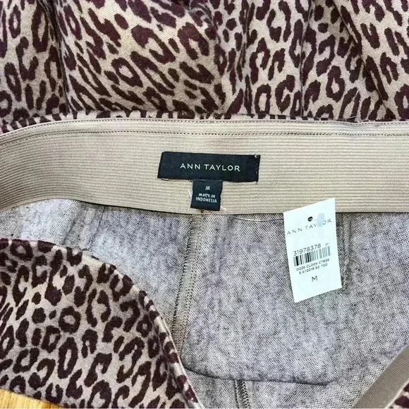 Ann Taylor NWT leopard print elastic waist, side zip stretchy legging pant - Picture 4 of 8